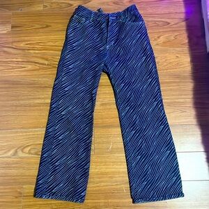 I bought them 3 years ago and ended up never wearing them (no occasion)